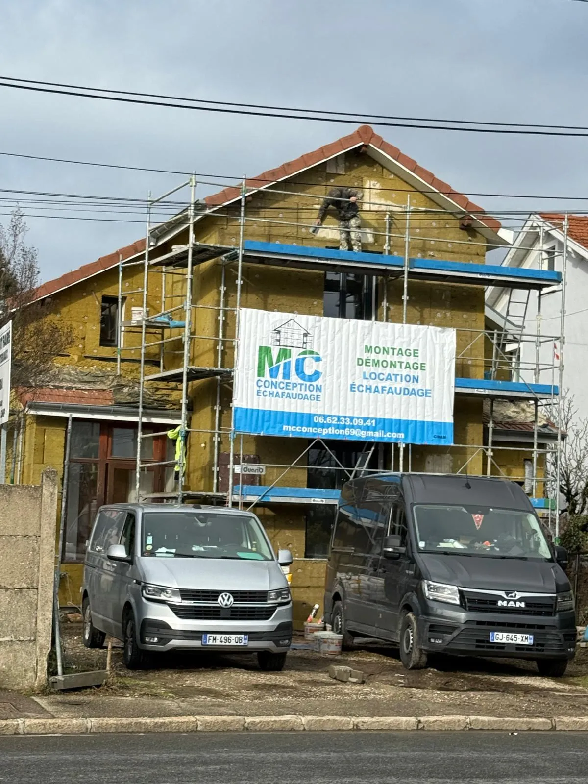 Maison à Sathonay — pose de l’isolant en laine de roche