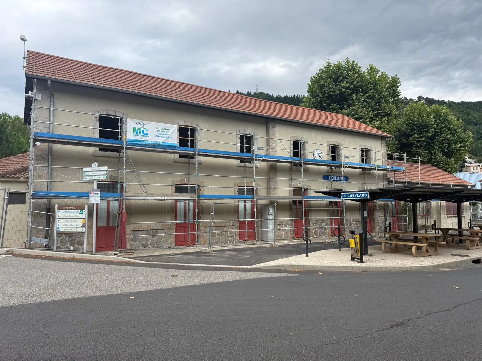 Ancienne gare du Cheylard — vue d’ensemble en fin de chantier