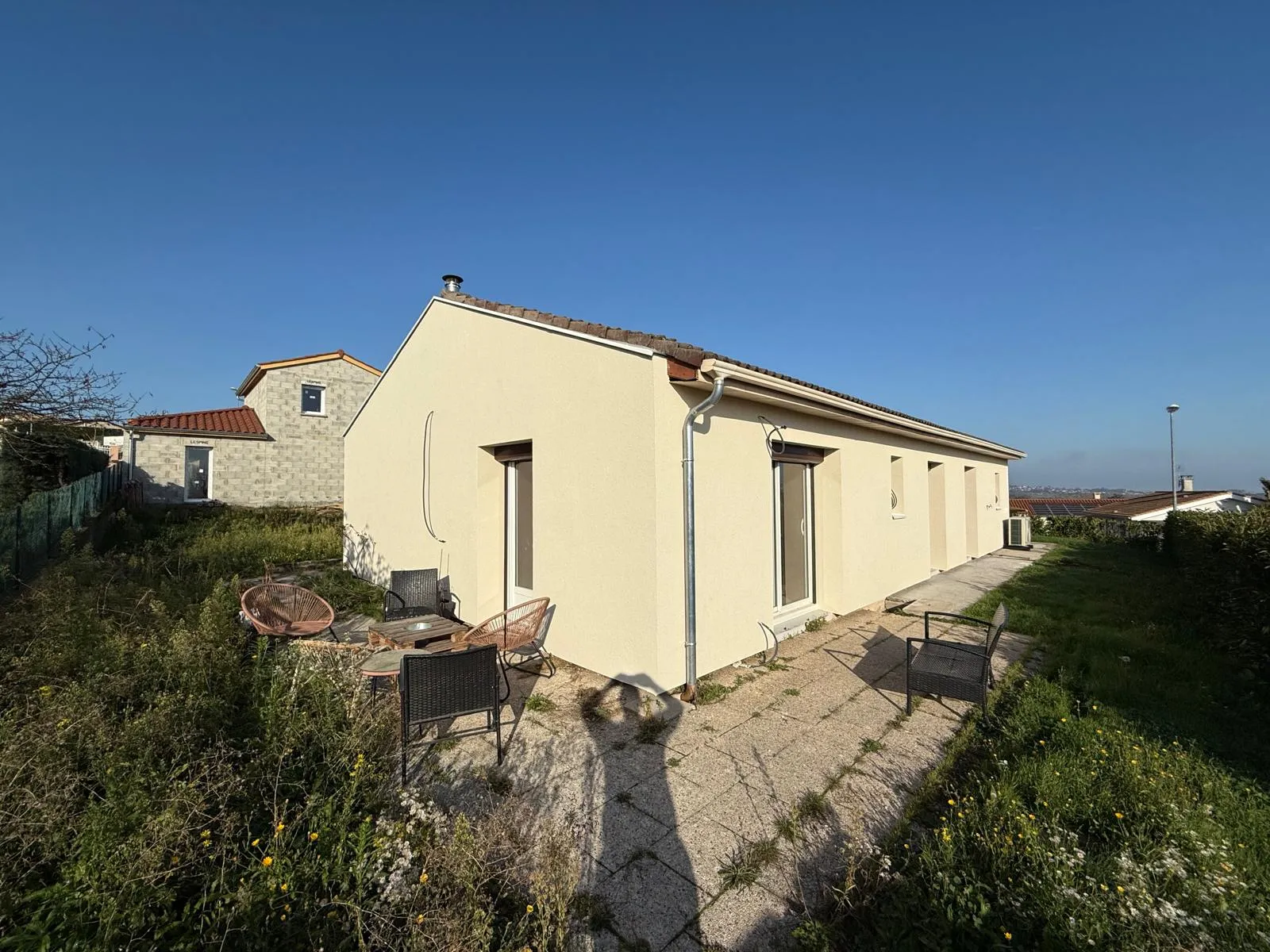 Maison du Rhône — façade rénovée