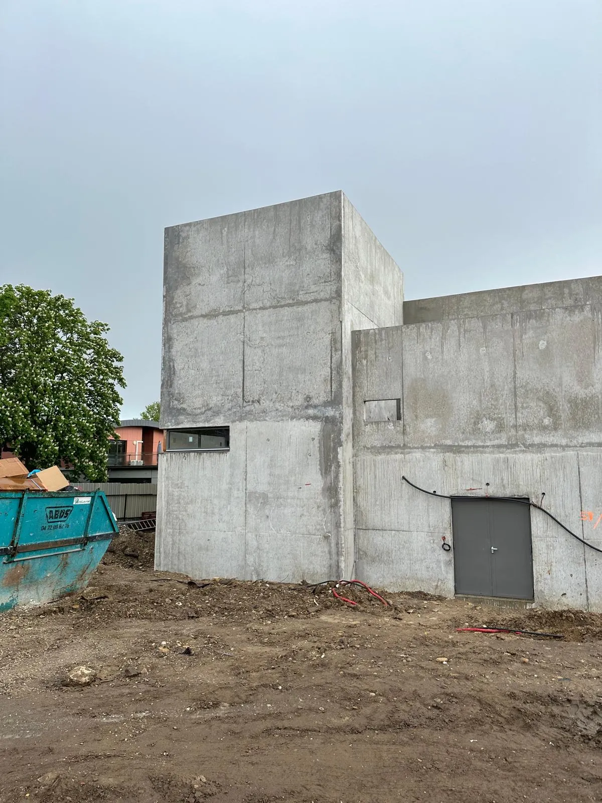Pôle Mermoz — structure avant habillage