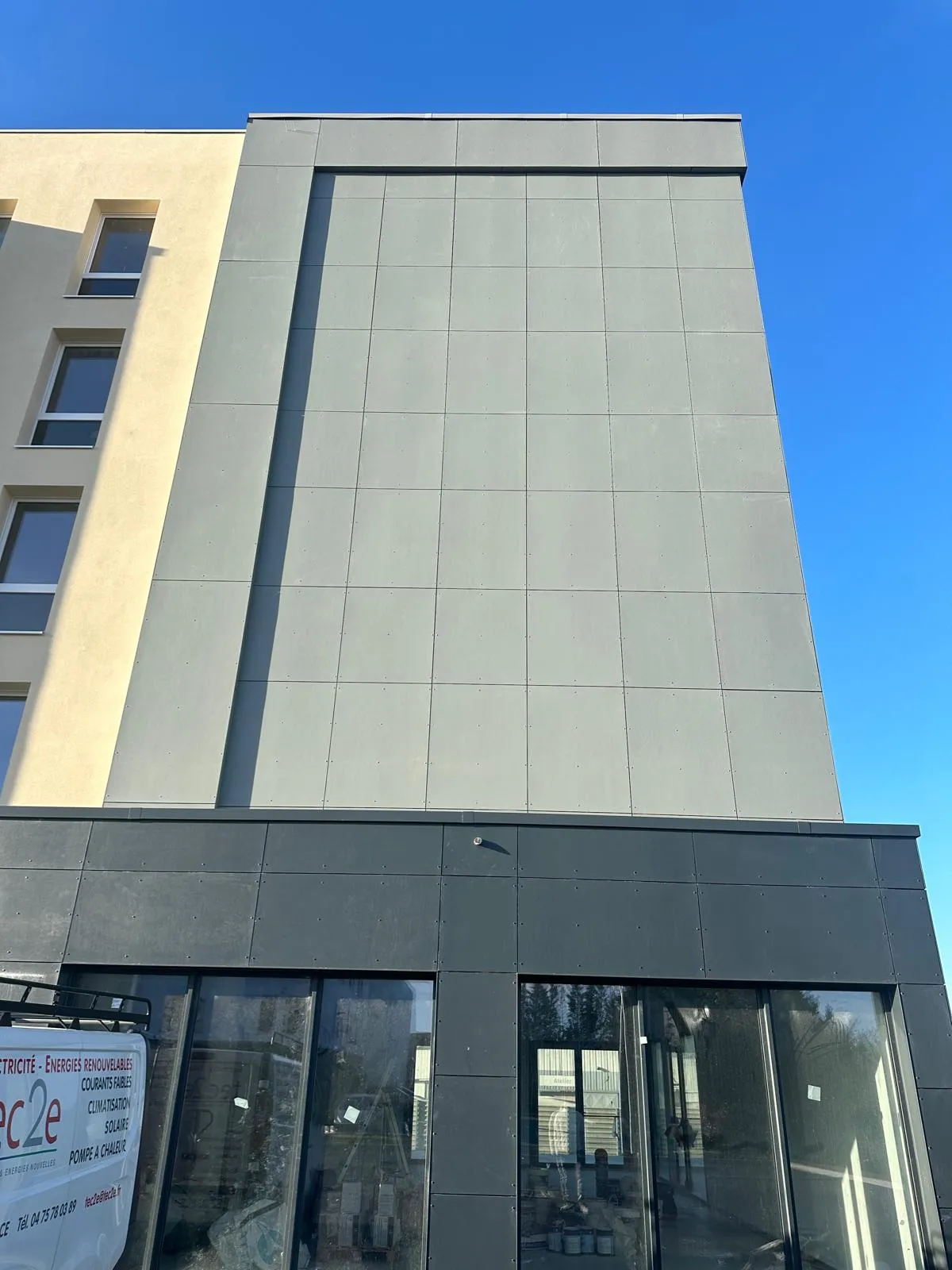 Hôtel du Beaujolais — façade rénovée